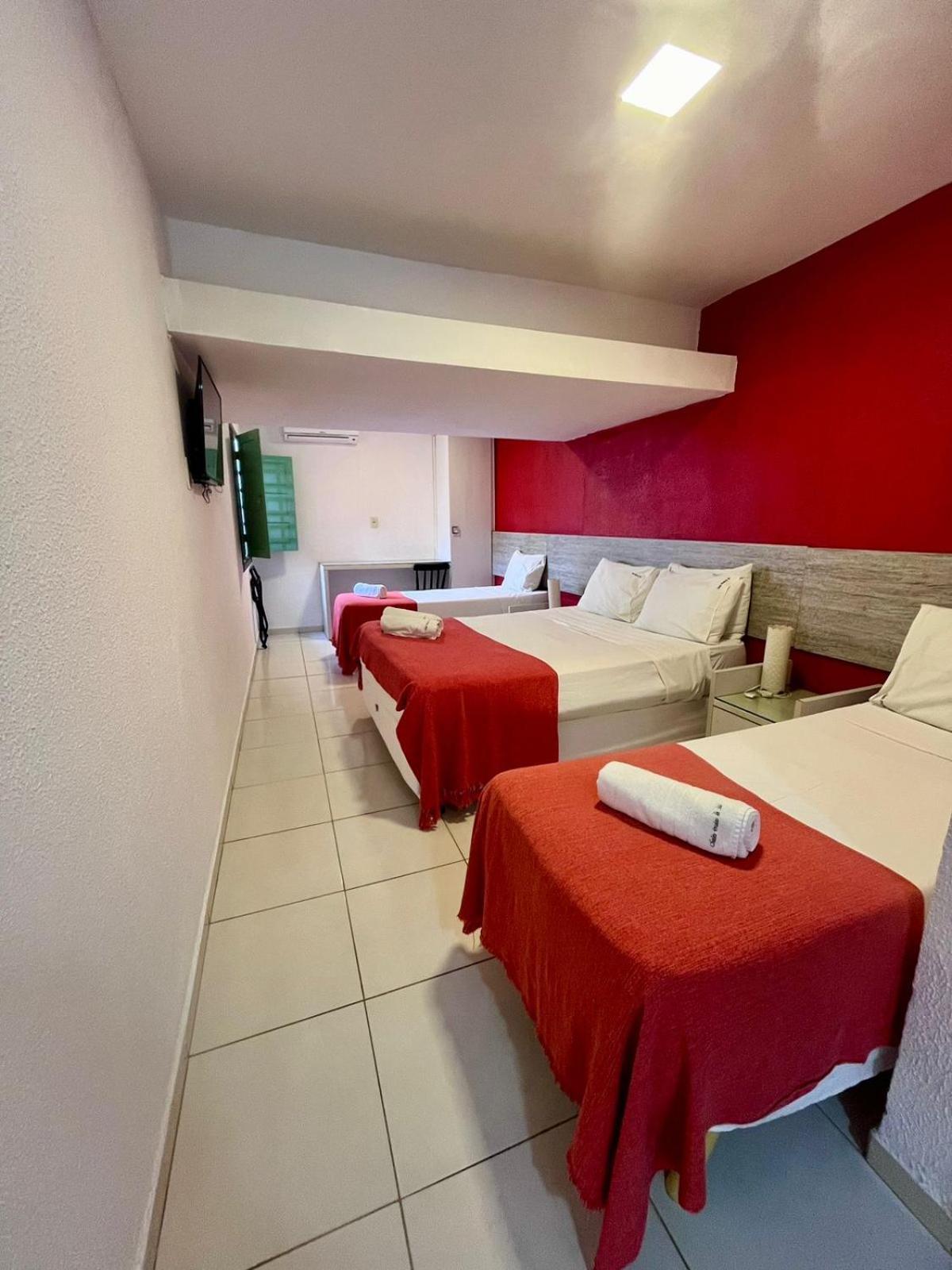 Guest house Chales Praias Do Sul 2*